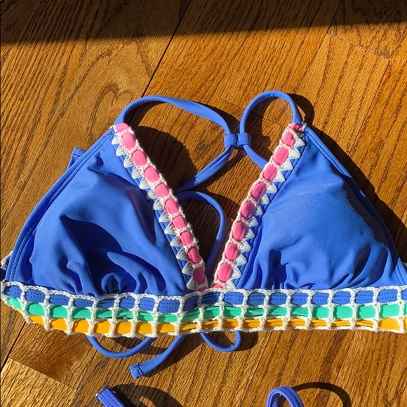 Two bikini tops small - Picture 3 of 8